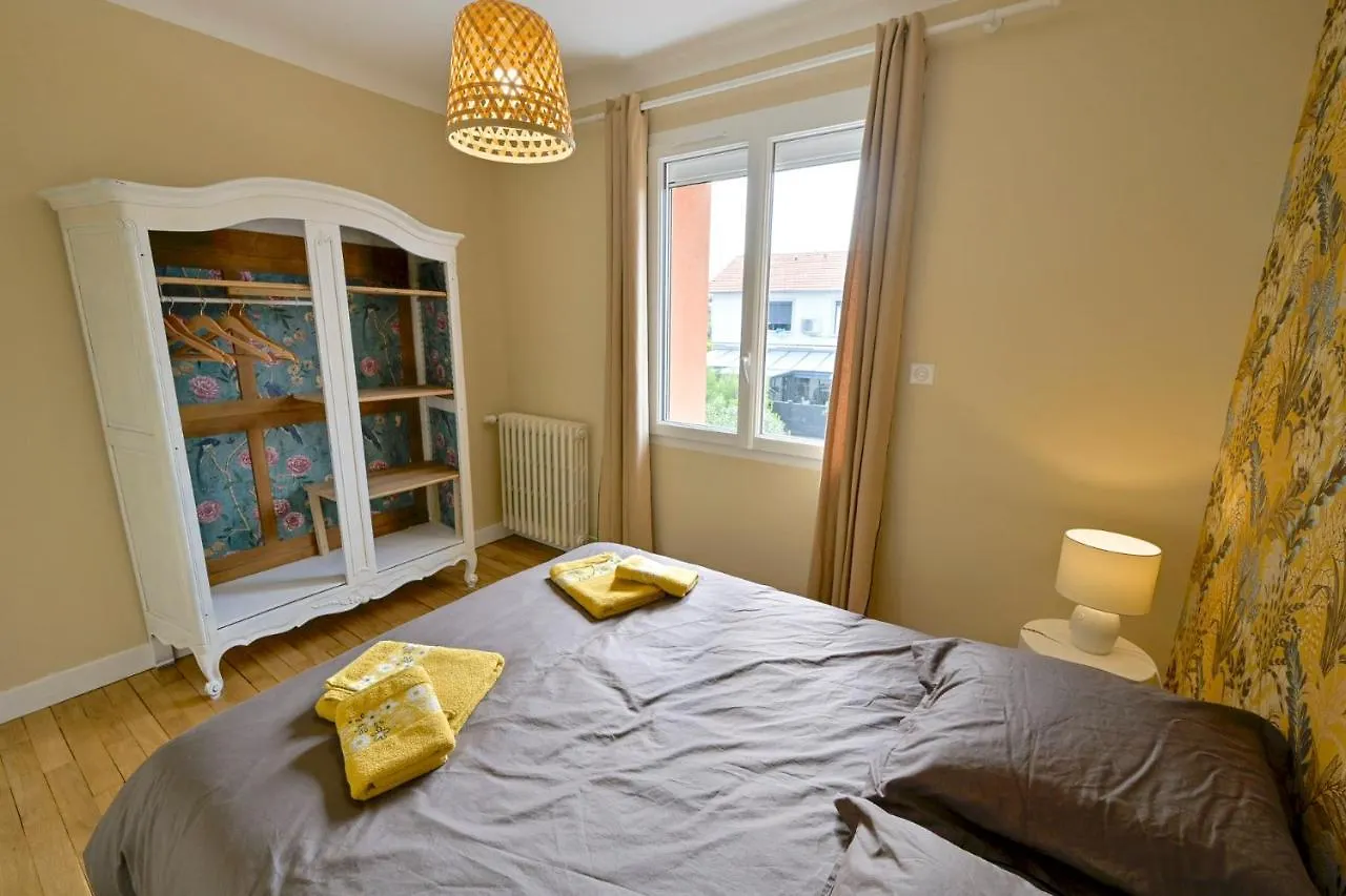 Chez Odette - Spa, Plancha, Parking contacts